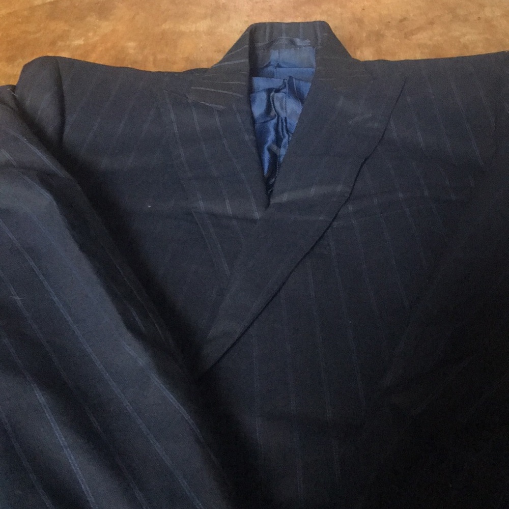 Eredi Pisano Italian made suit. 36s.